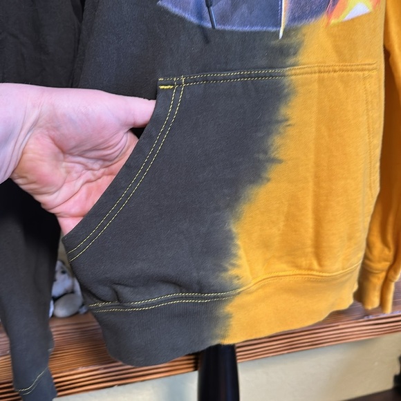 Hot Topic Pull Over Sweater - Picture 2 of 7